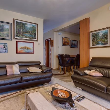 Apartments Varja Sveti Stefan Eksteriør bilde