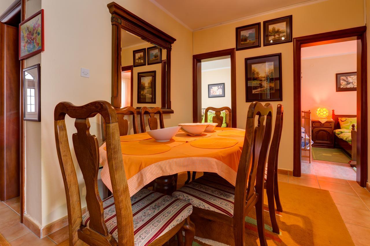 Apartments Varja Sveti Stefan Eksteriør bilde